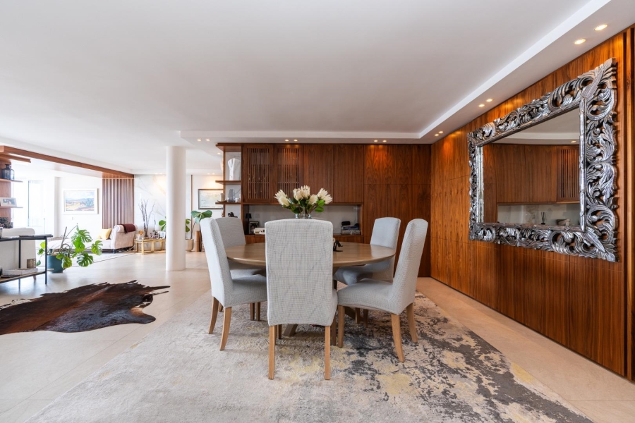 To Let 4 Bedroom Property for Rent in Fresnaye Western Cape